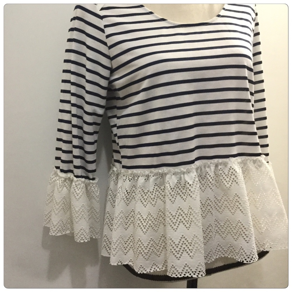 Half Lace Long Sleeves Top - Picture 3 of 5